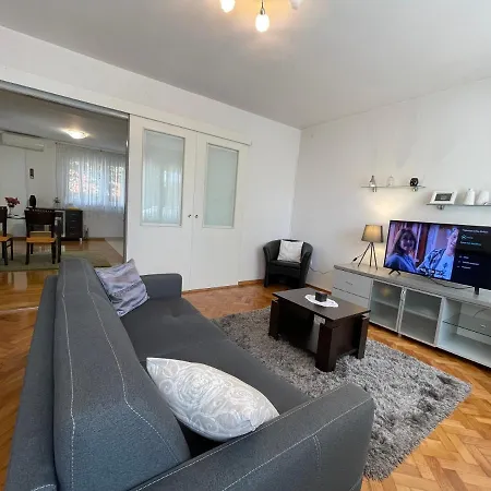 Old Town Seafront Apartment