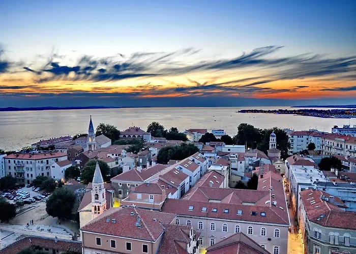 Old Town Seafront Апартаменты *